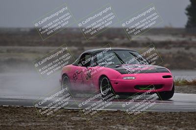 media/Nov-15-2025-CalClub SCCA (Sat) [[7bfa5a7151]]/Race/Group 4/